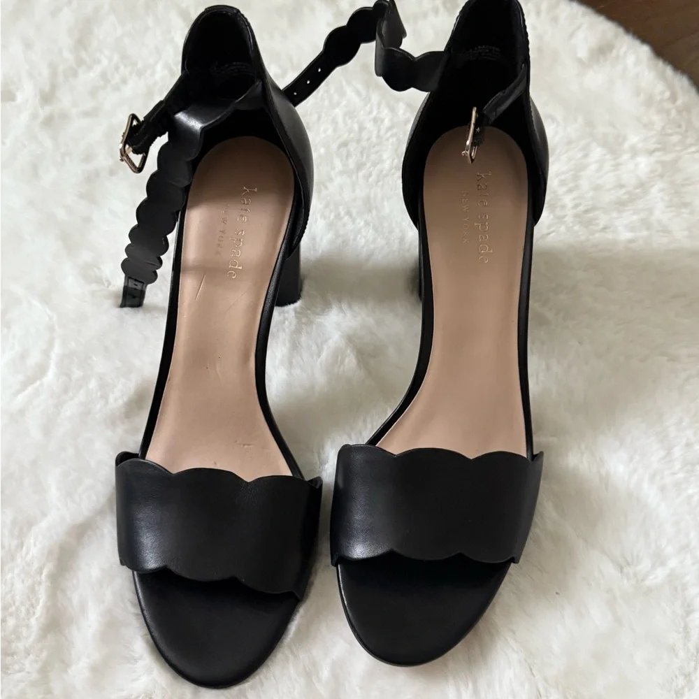 New Leather Kate Spade Black Scalloped Heels - Picture 1 of 4